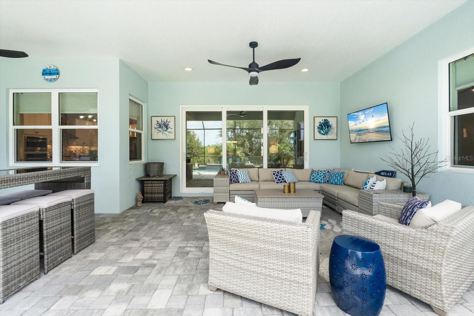 LAKEHOUSE COVE/WATERSIDE PH 1 - Residential