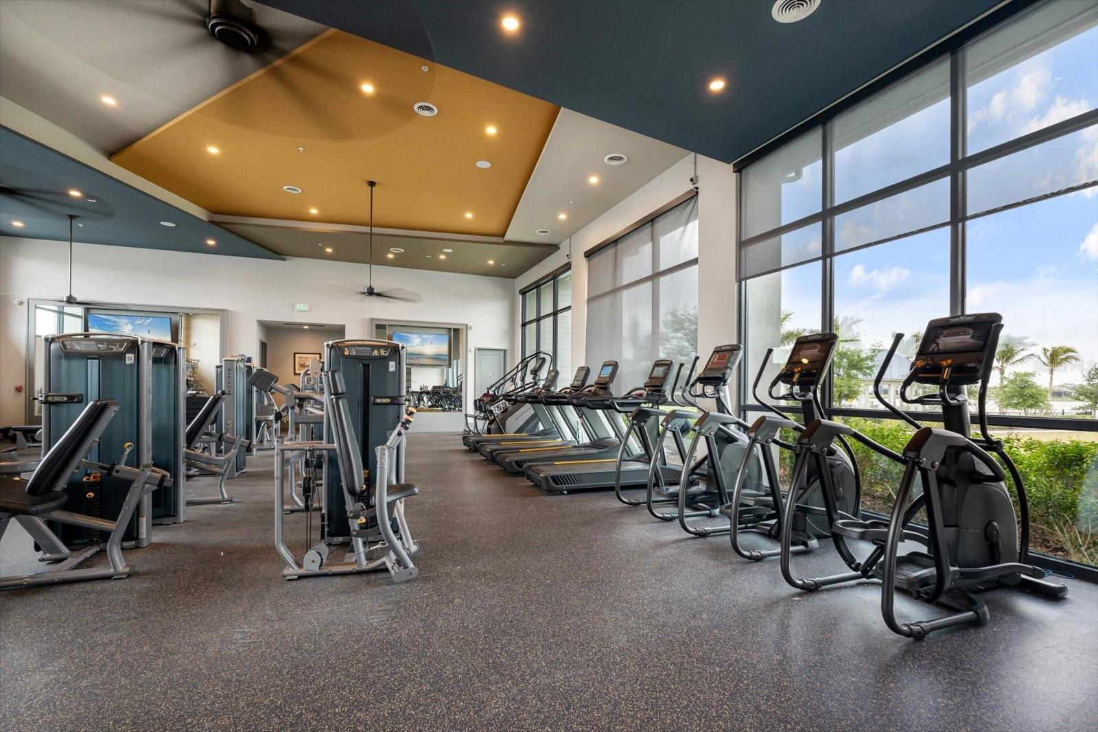 LAKEHOUSE COVE/WATERSIDE PH 1 - Residential