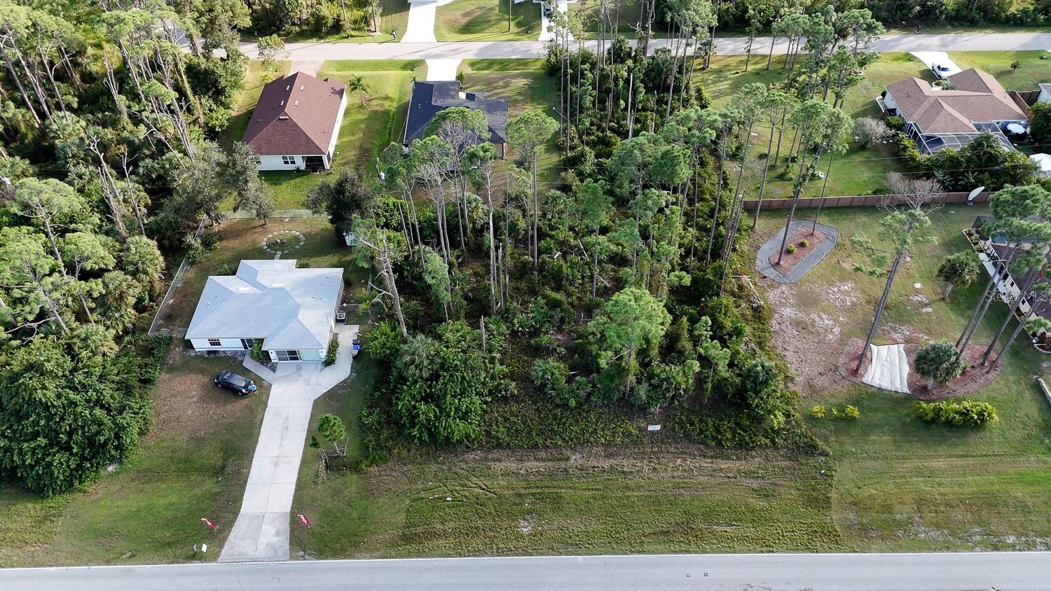 PORT CHARLOTTE SUB 33 - Land