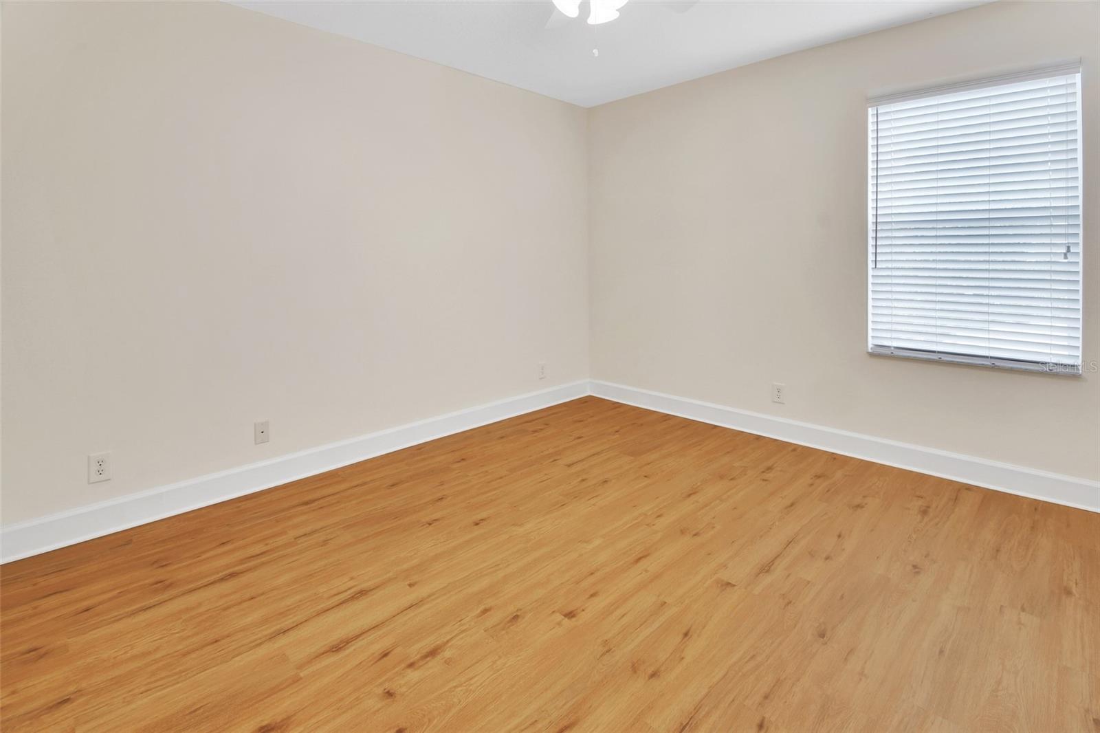 VICTORIA PARK INC 03 SE UNIT 02 - Residential