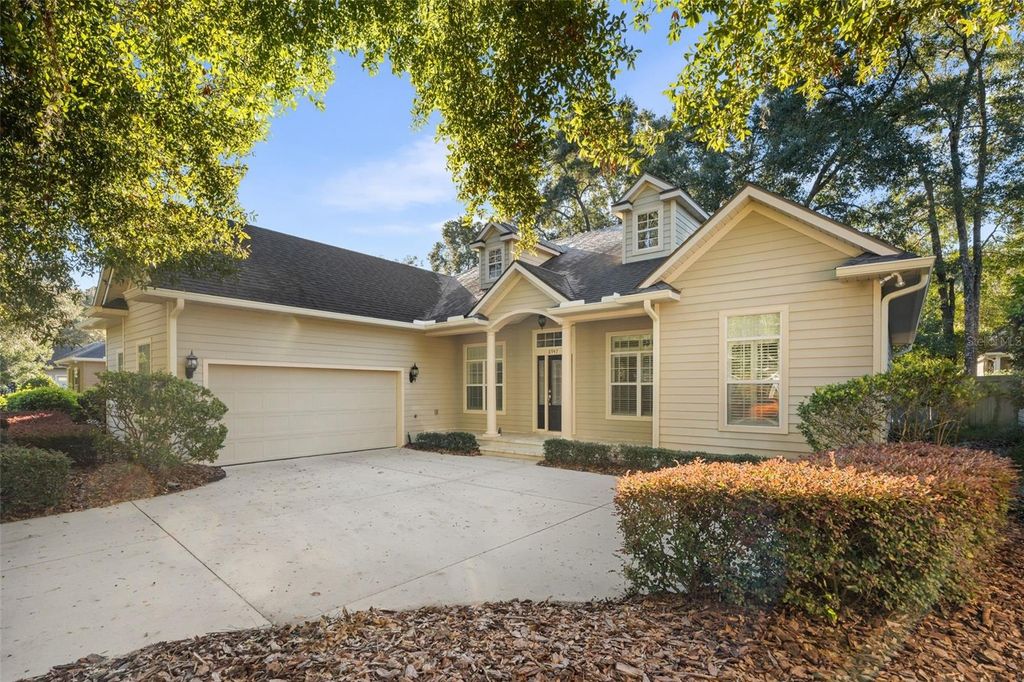 Photo of 8947 SW 66th Place, Gainesville, FL 32608 (MLS # GC535418)