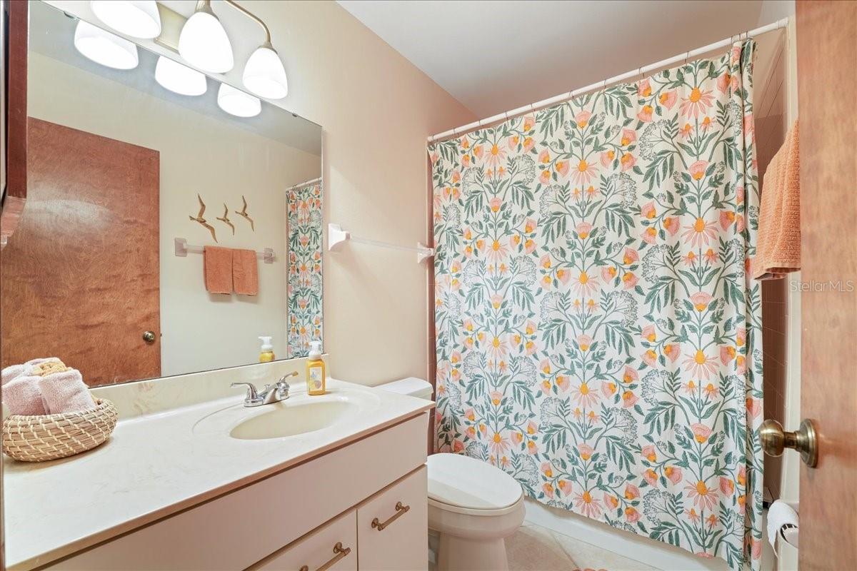 SCHOONER BAY - Residential