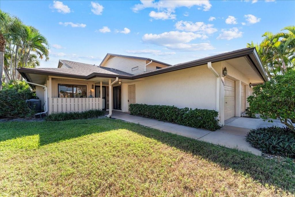 Photo of 6620 Schooner Bay Circle #6620, Sarasota, FL 34231 (MLS # A4675083)