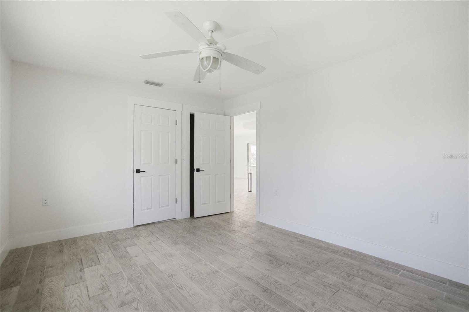 HUDSON BEACH ESTATES - Residential