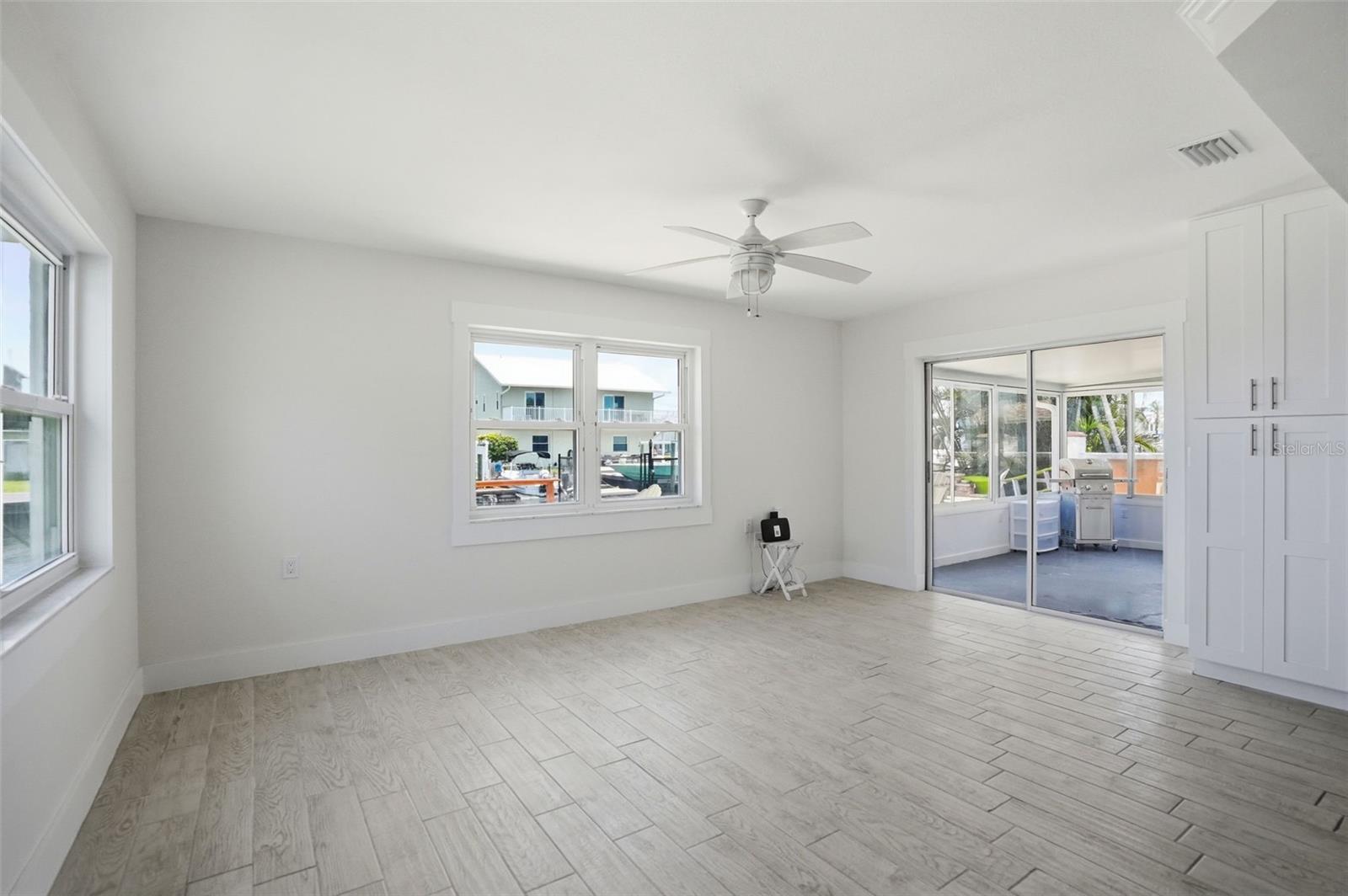 HUDSON BEACH ESTATES - Residential