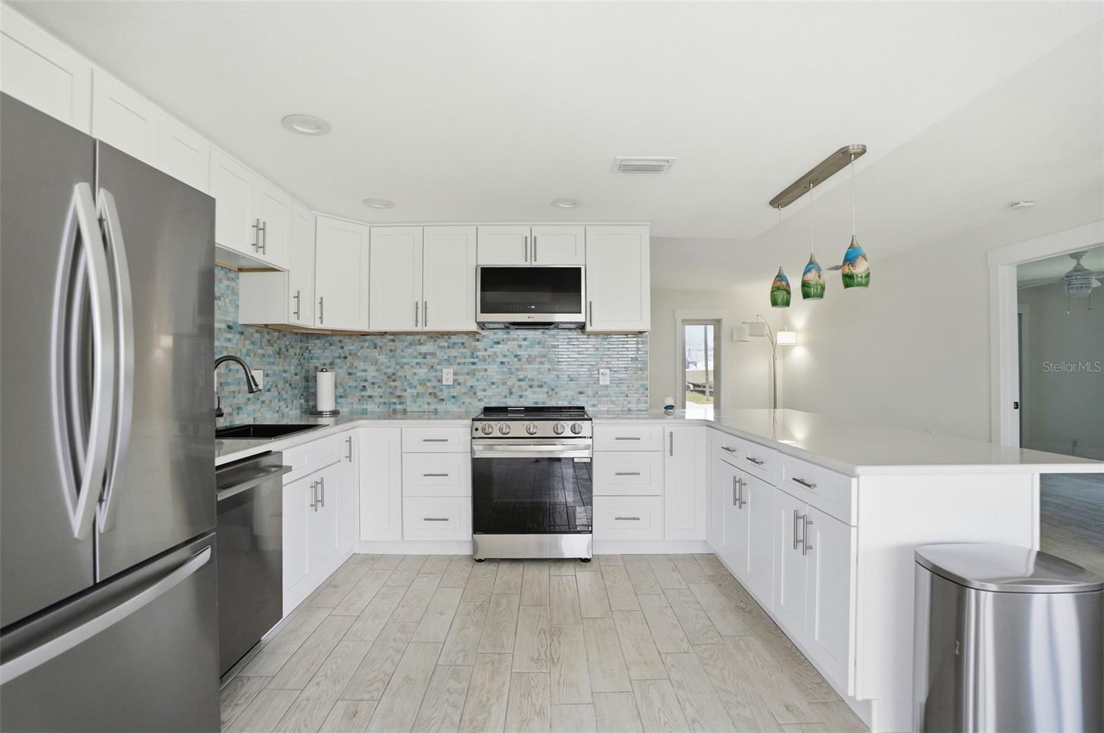 HUDSON BEACH ESTATES - Residential