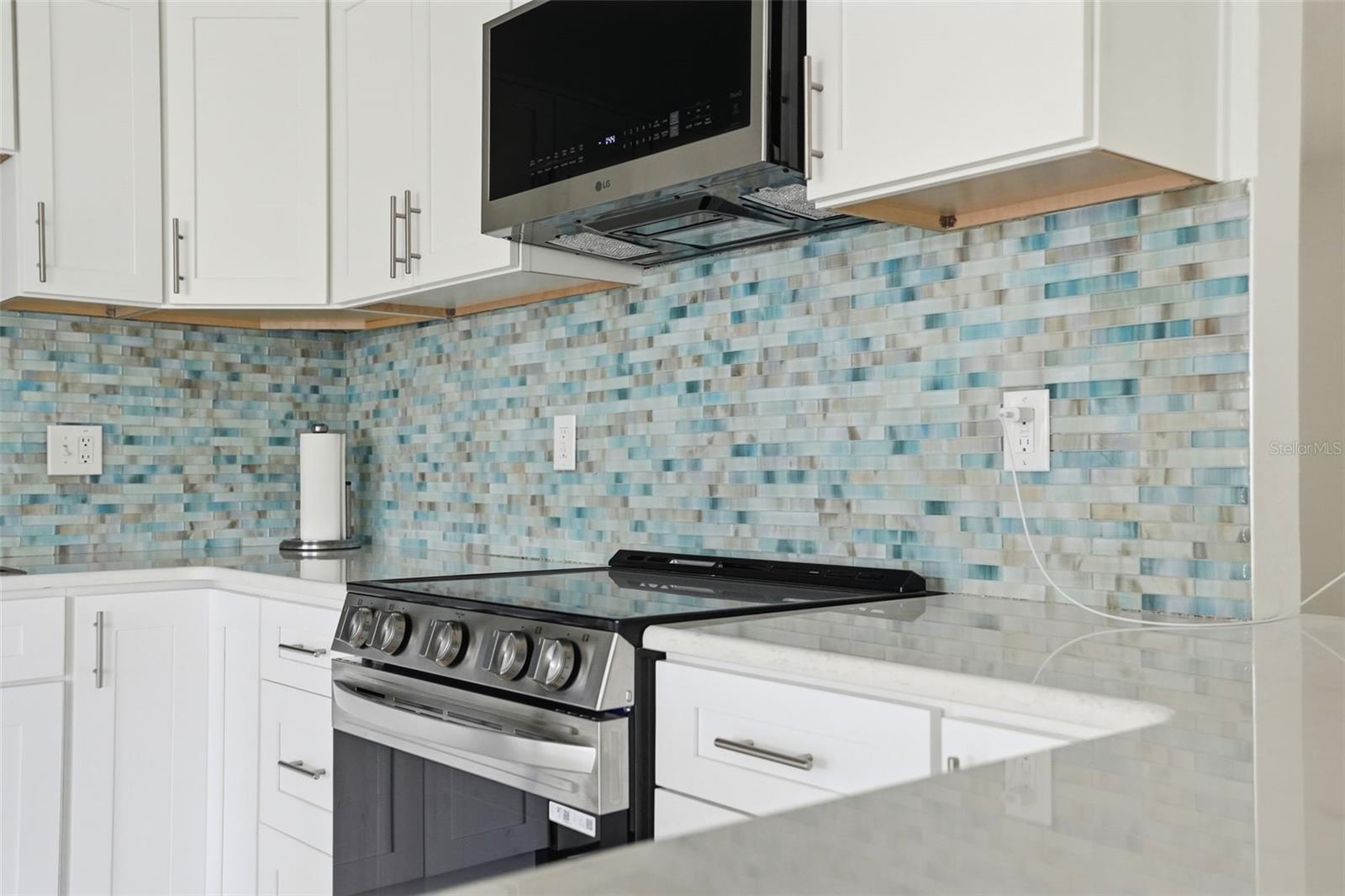 HUDSON BEACH ESTATES - Residential