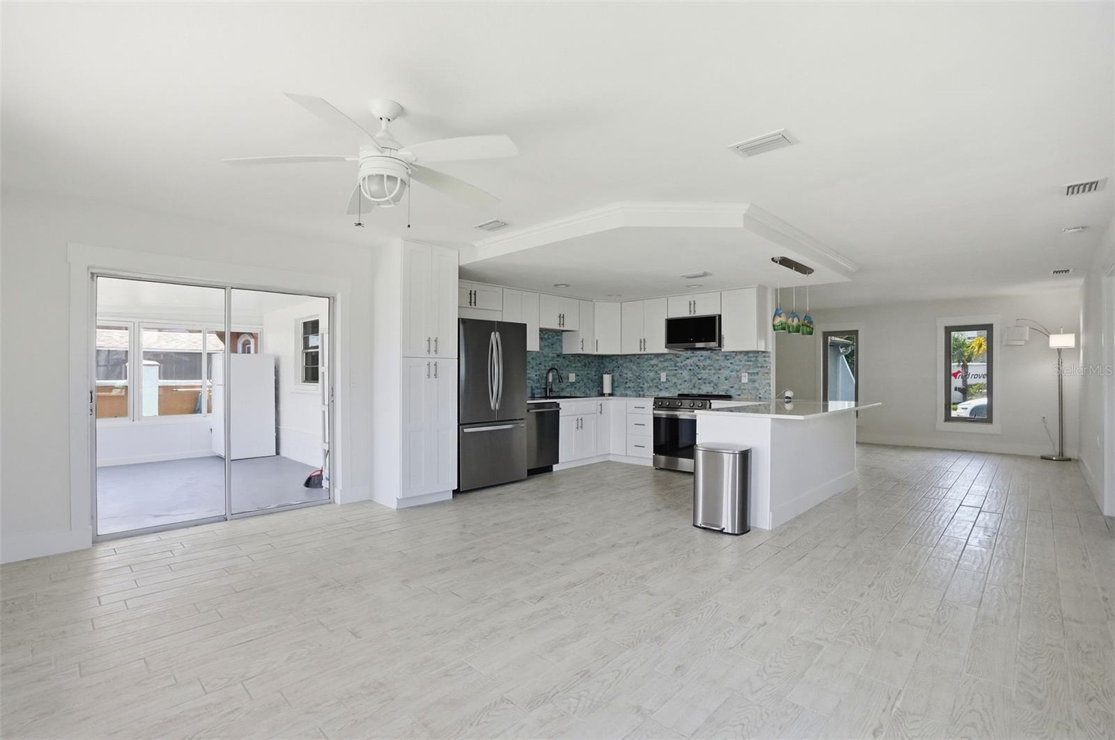 HUDSON BEACH ESTATES - Residential