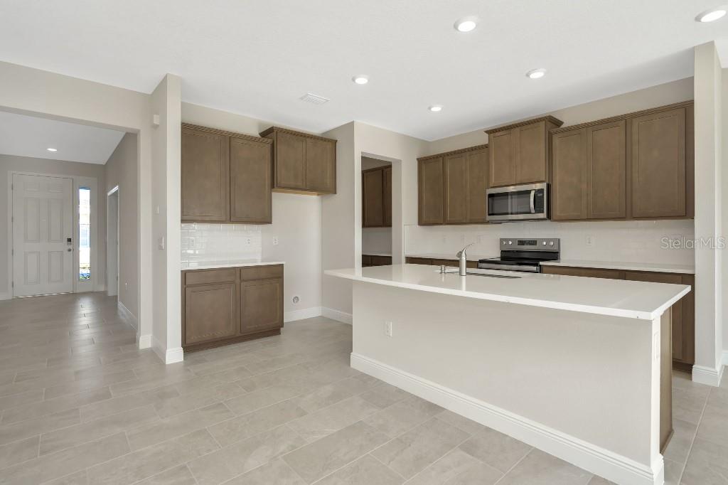 MANGROVE MANOR PH 1 - Residential