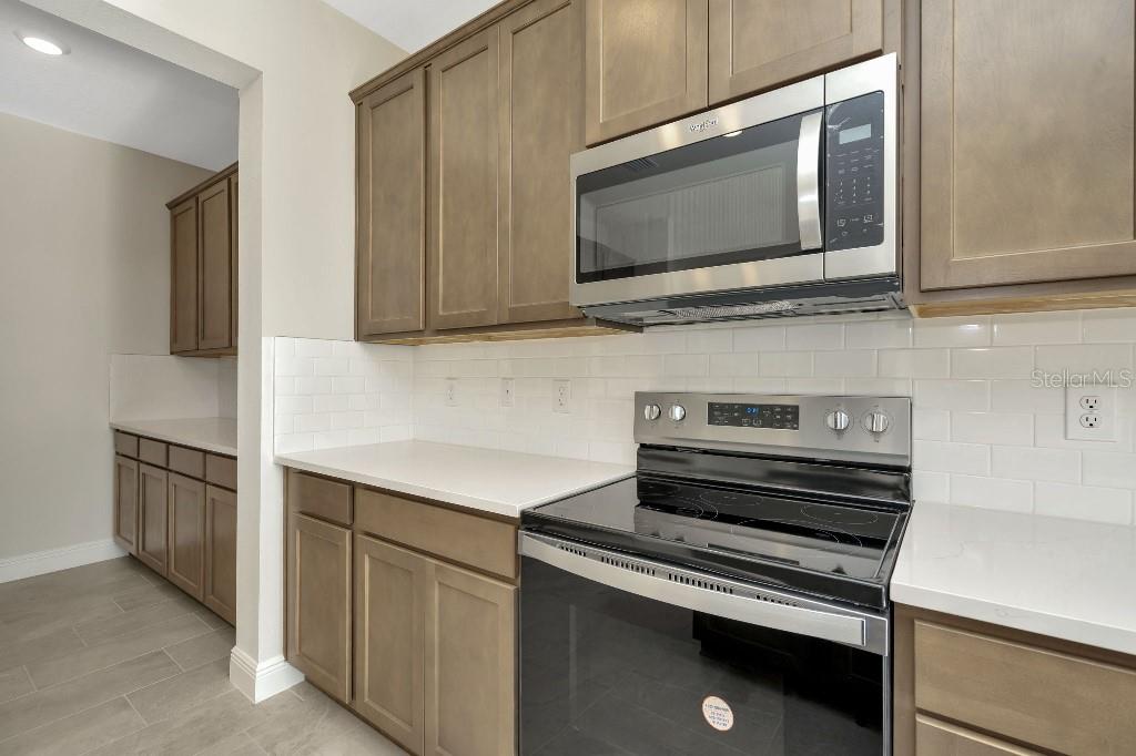 MANGROVE MANOR PH 1 - Residential