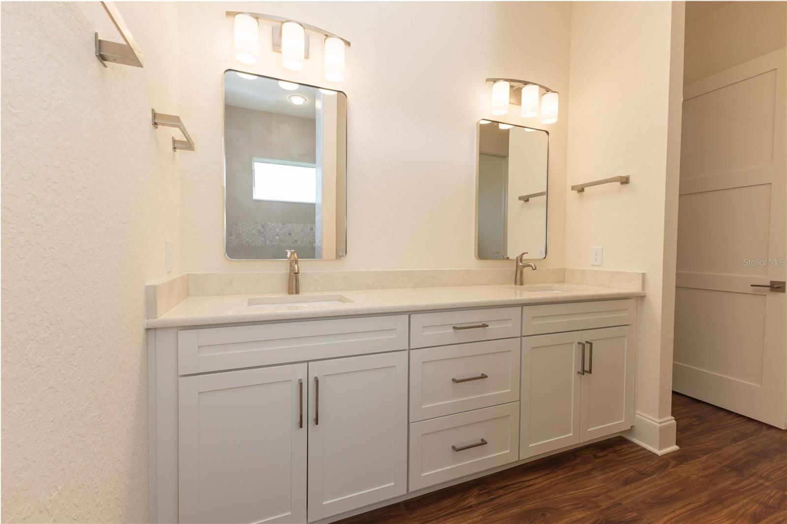 OXFORD LANDINGS - Residential