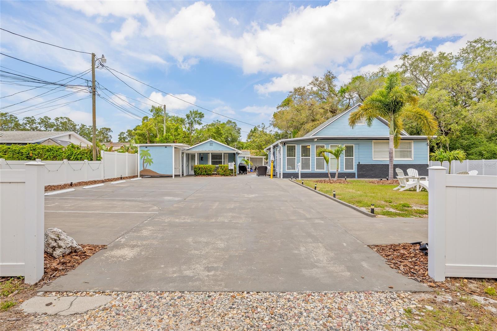 1322 IDLEWILD DRIVE