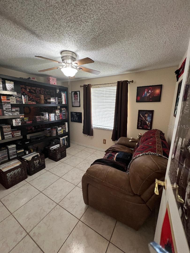 LOGAN GATE VILLG PH III UN 1 - Residential