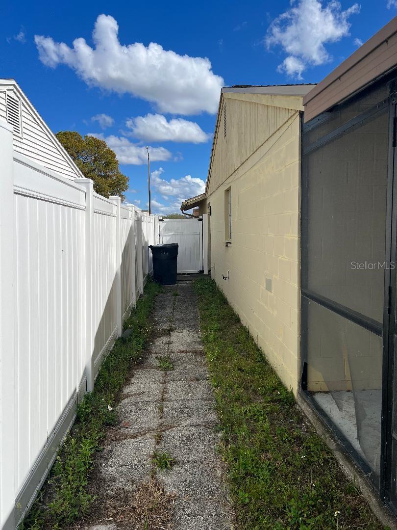 LOGAN GATE VILLG PH III UN 1 - Residential