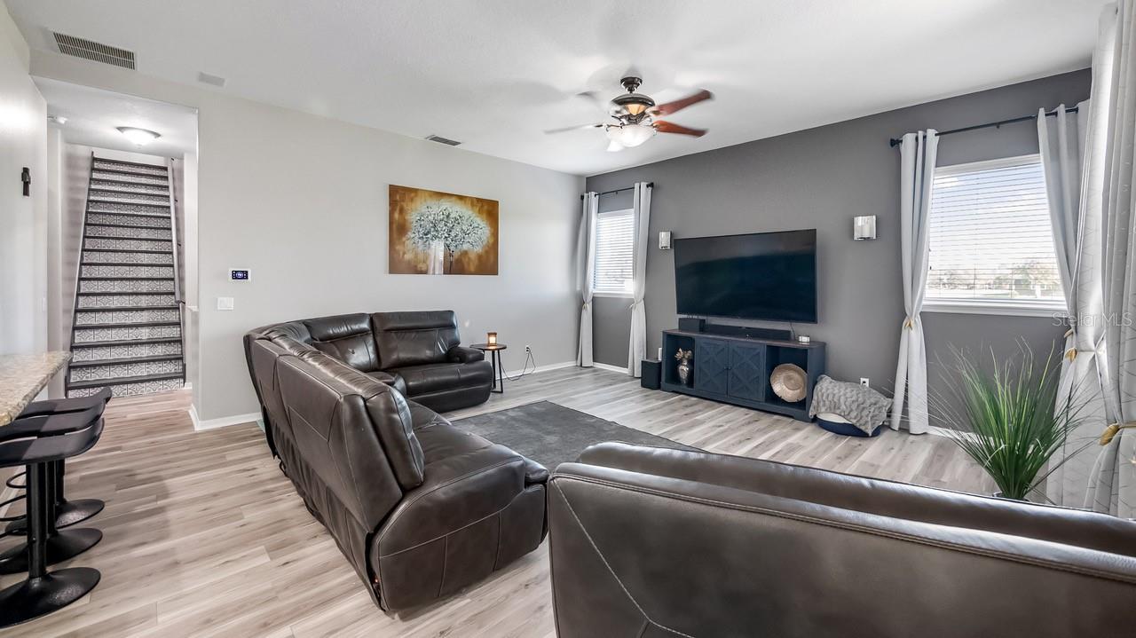 LAKES & SPGS SUB - Residential