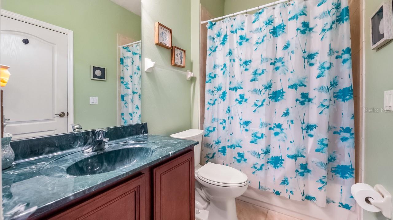 LAKES & SPGS SUB - Residential