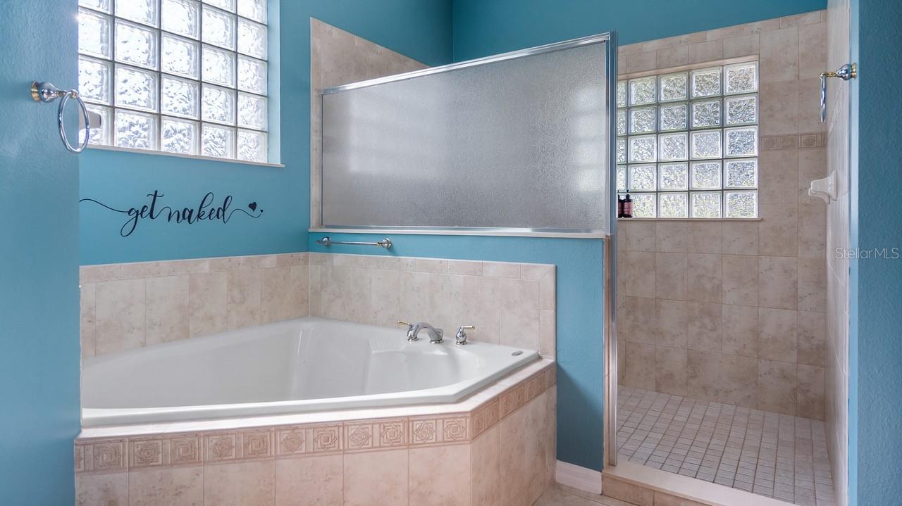 LAKES & SPGS SUB - Residential