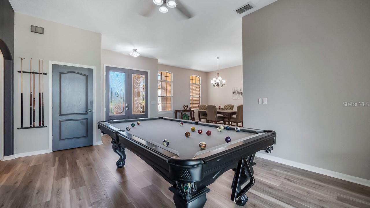 LAKES & SPGS SUB - Residential