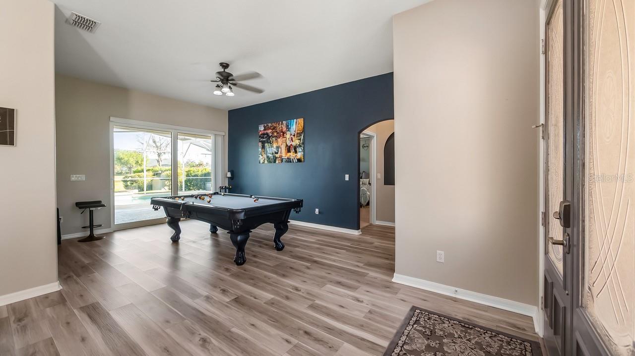 LAKES & SPGS SUB - Residential