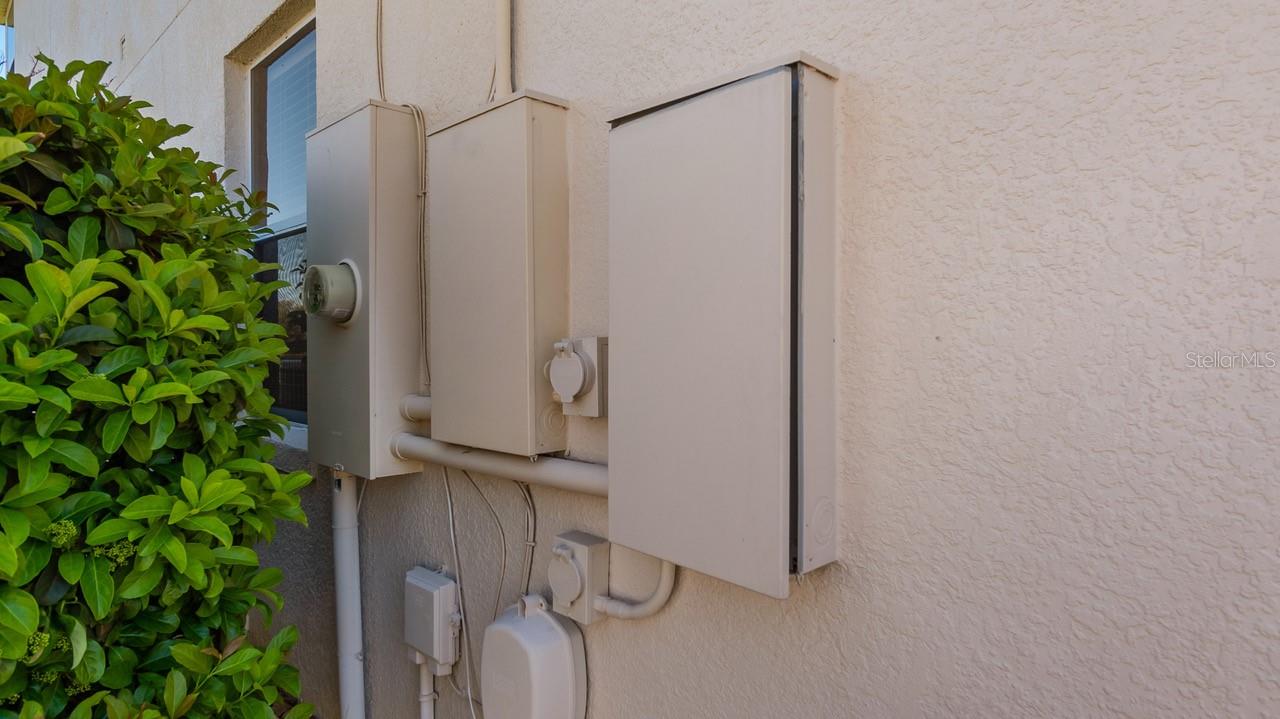 LAKES & SPGS SUB - Residential