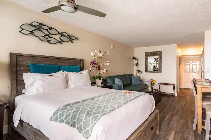 PIRATES COVE CONDO - Residential