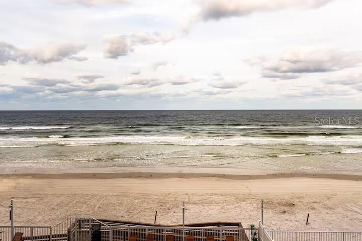 PIRATES COVE CONDO - Residential