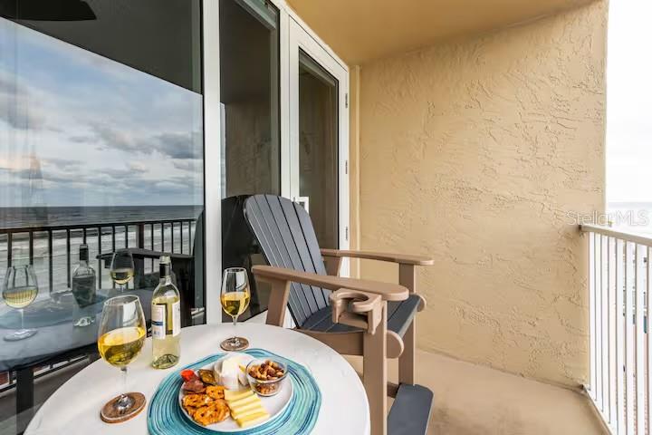 PIRATES COVE CONDO - Residential