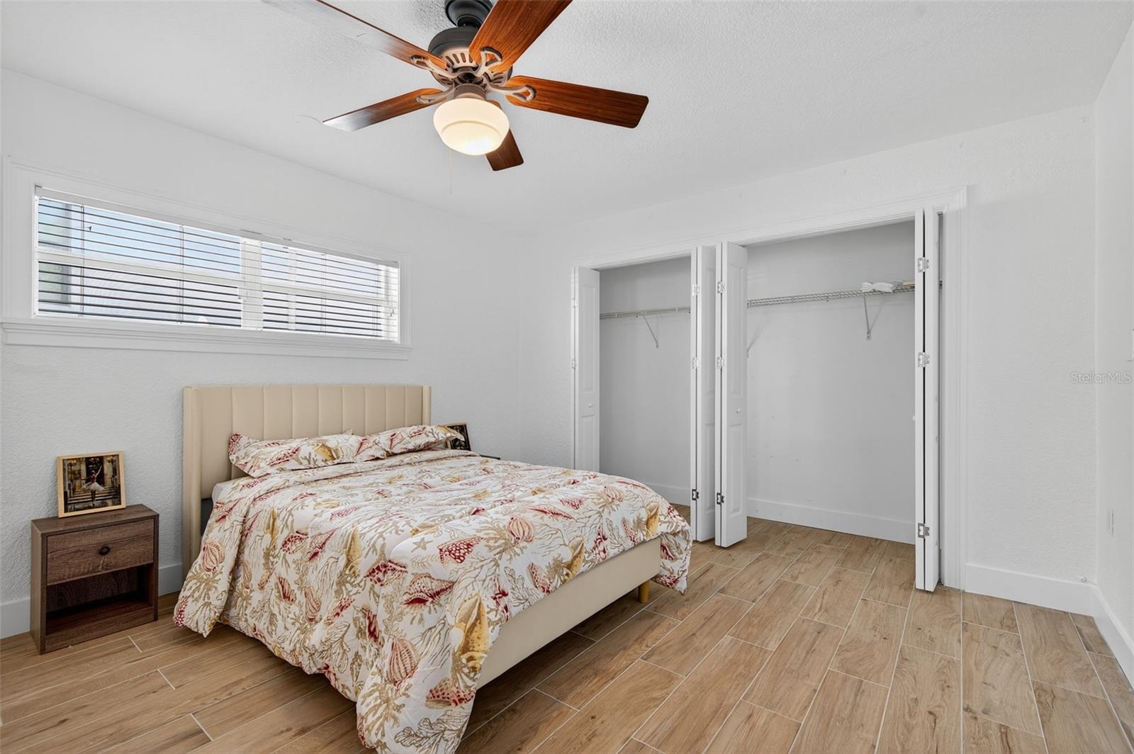 DAVIS ISLANDS - Residential Lease