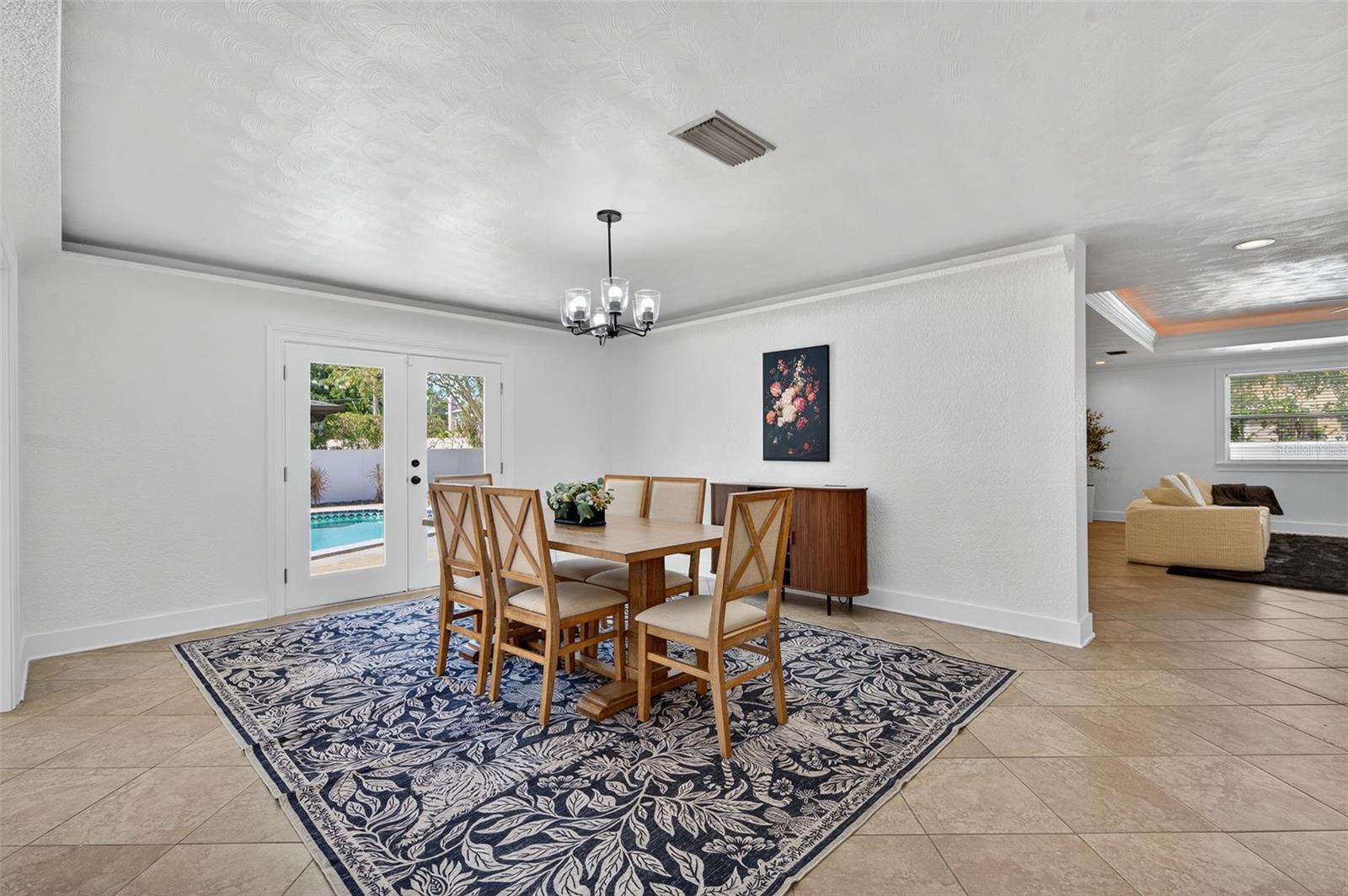 DAVIS ISLANDS - Residential Lease