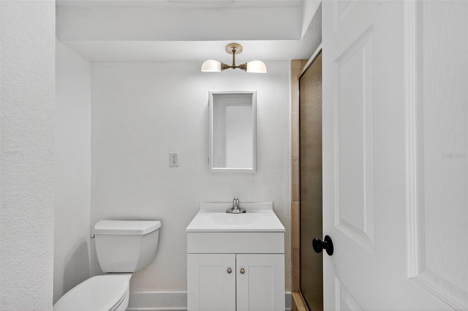 DAVIS ISLANDS - Residential Lease