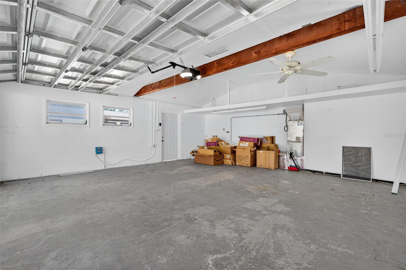 DAVIS ISLANDS - Residential Lease