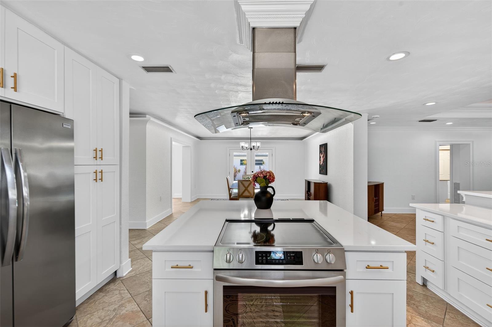 DAVIS ISLANDS - Residential Lease