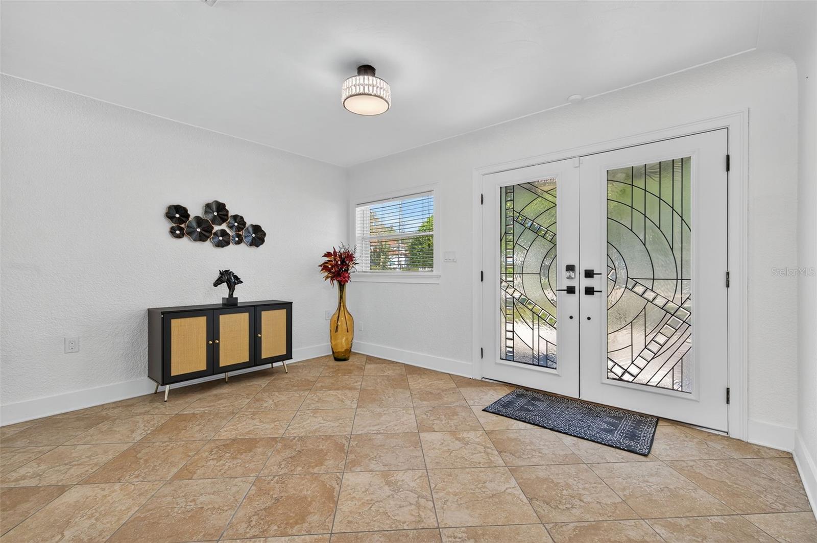 DAVIS ISLANDS - Residential Lease