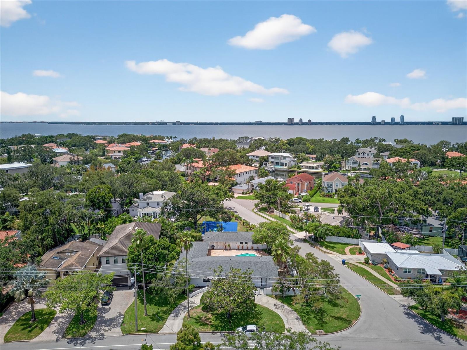 DAVIS ISLANDS - Residential Lease