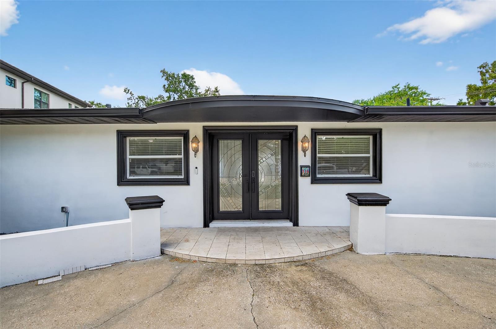 DAVIS ISLANDS - Residential Lease