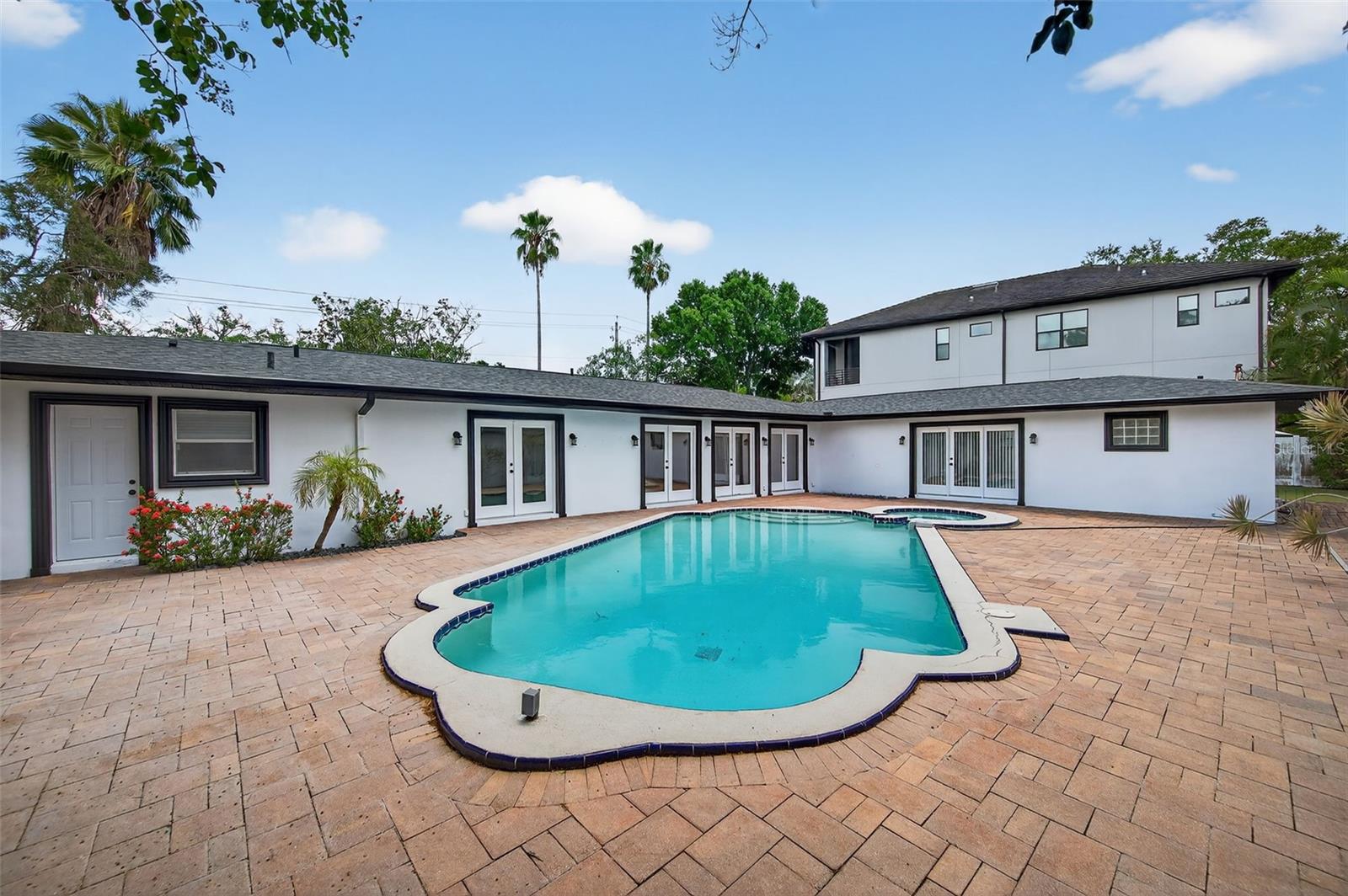 DAVIS ISLANDS - Residential Lease