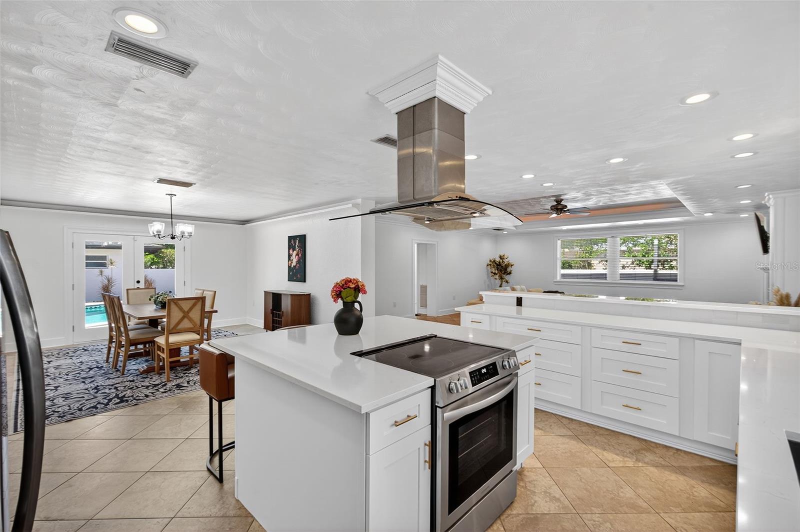 DAVIS ISLANDS - Residential Lease