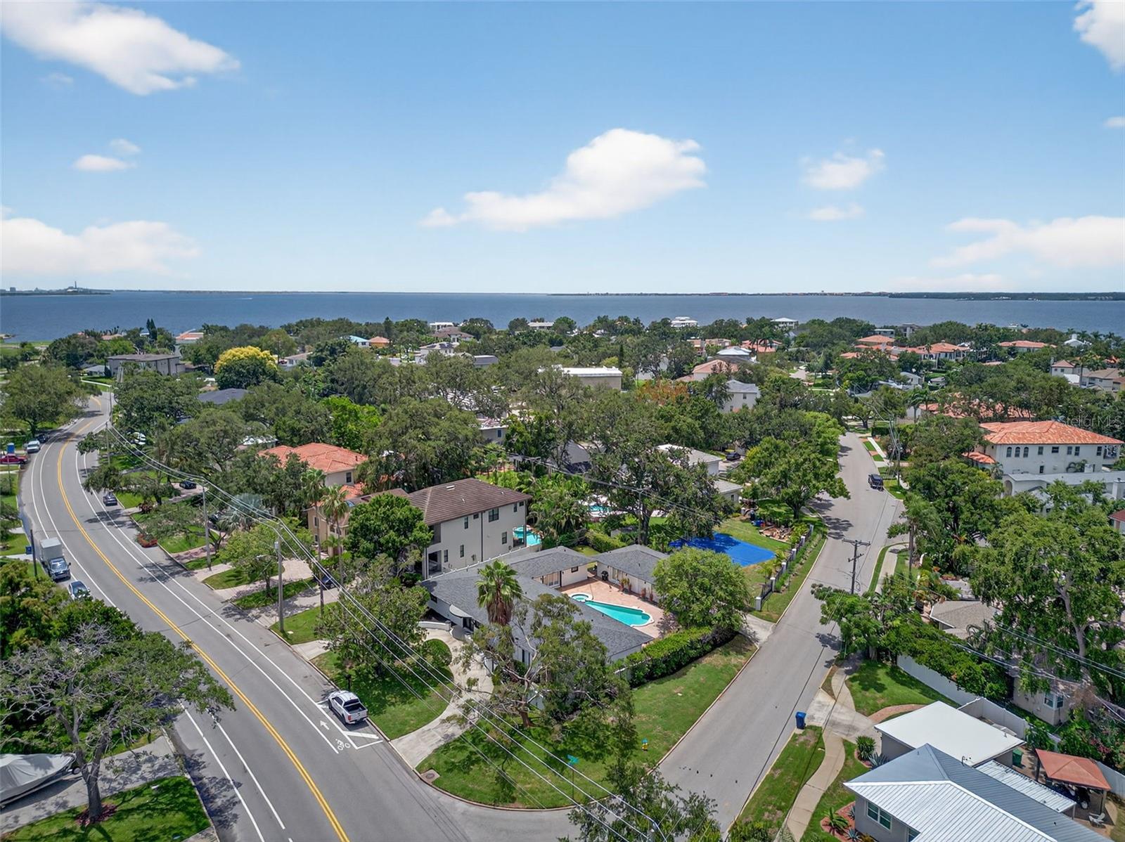 DAVIS ISLANDS - Residential Lease