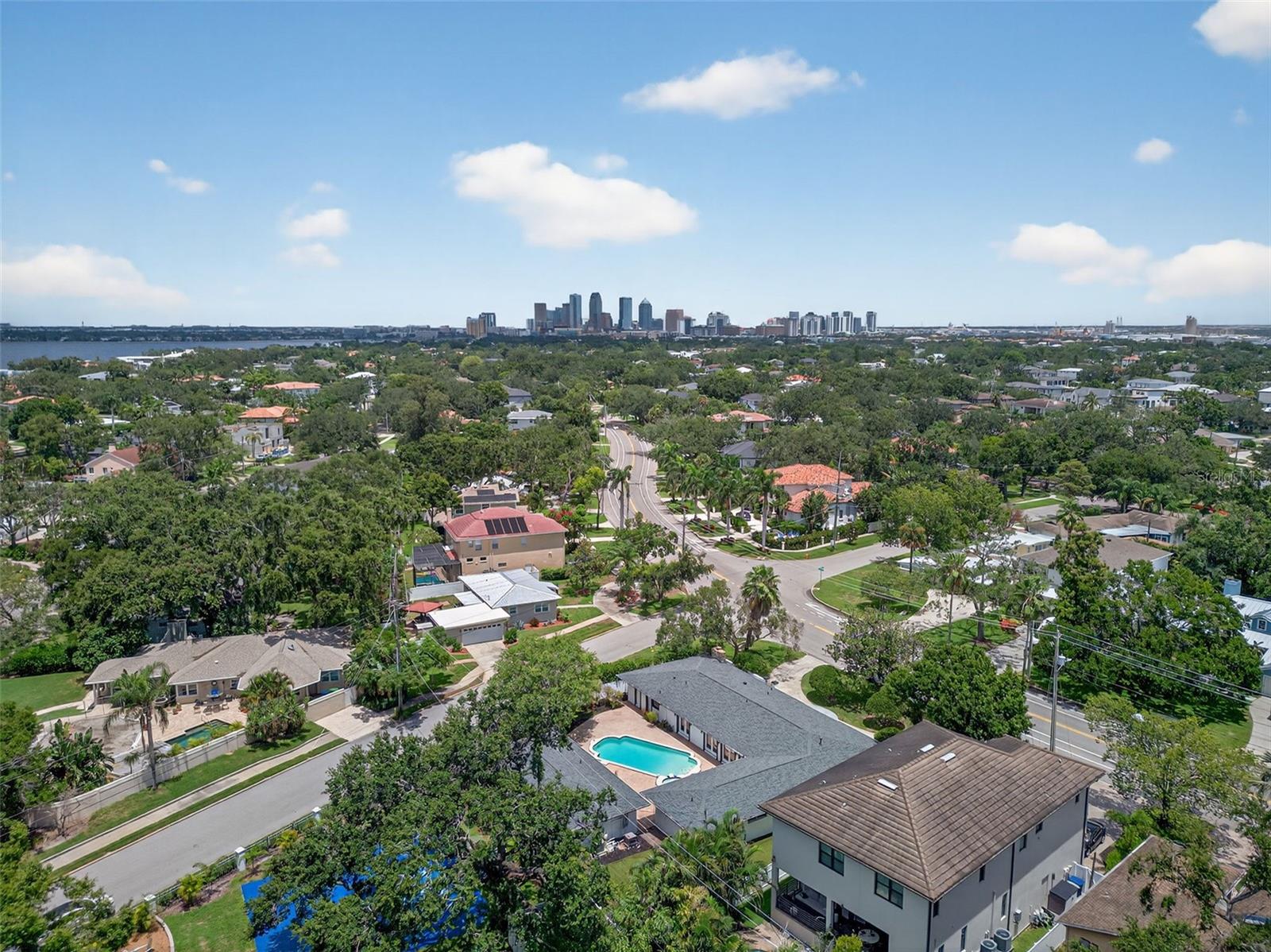 DAVIS ISLANDS - Residential Lease