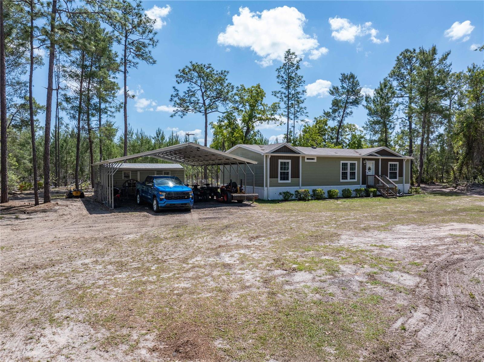 INTERLACHEN LAKE ESTATES - Residential