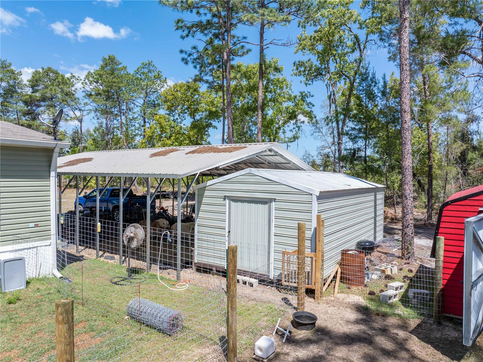 INTERLACHEN LAKE ESTATES - Residential