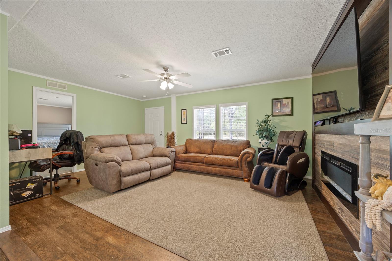 INTERLACHEN LAKE ESTATES - Residential
