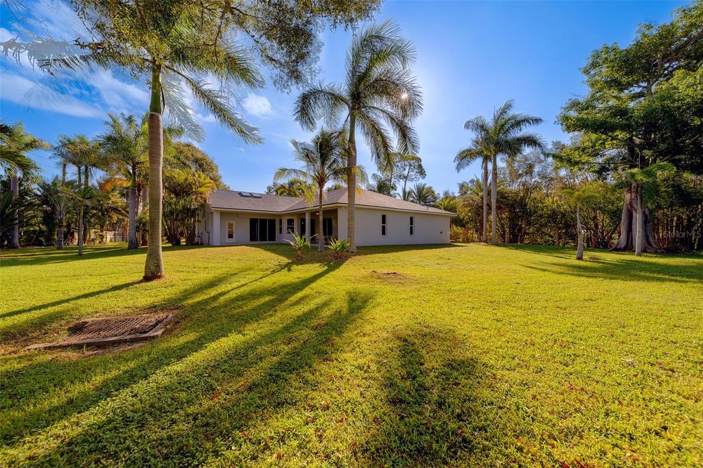 Real estate matching your search 17 Photo of 10933 54th Avenue N, St Petersburg, FL 33708 (MLS # TB8441424)