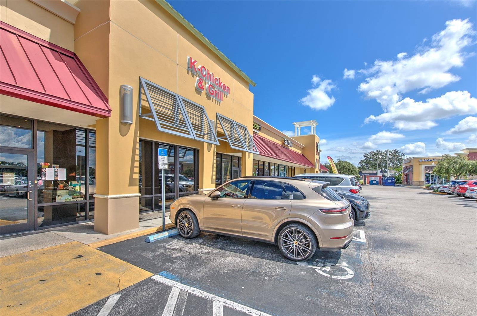 14380 N DALE MABRY