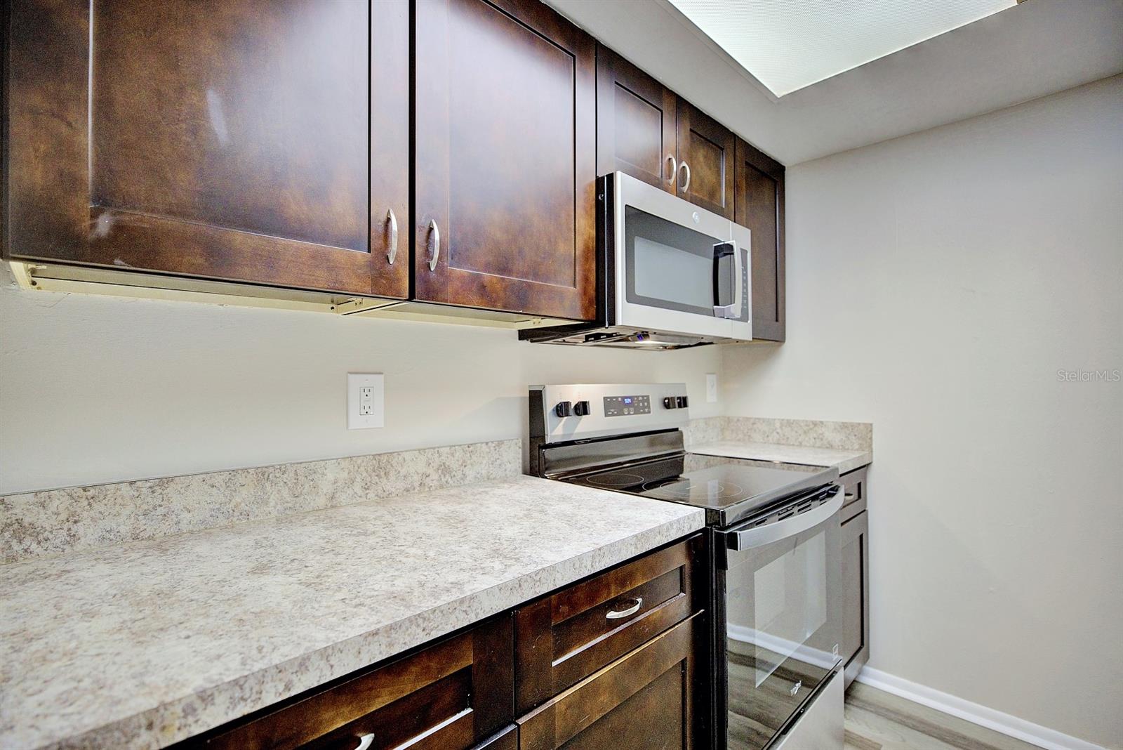 STRATFORD A WINTER PARK CONDO - Residential