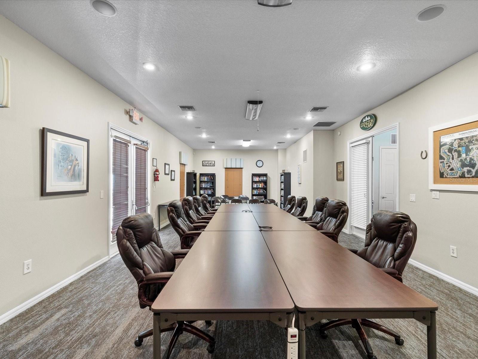 LEXINGTON OAKS VILLAGE 08 09 - Residential