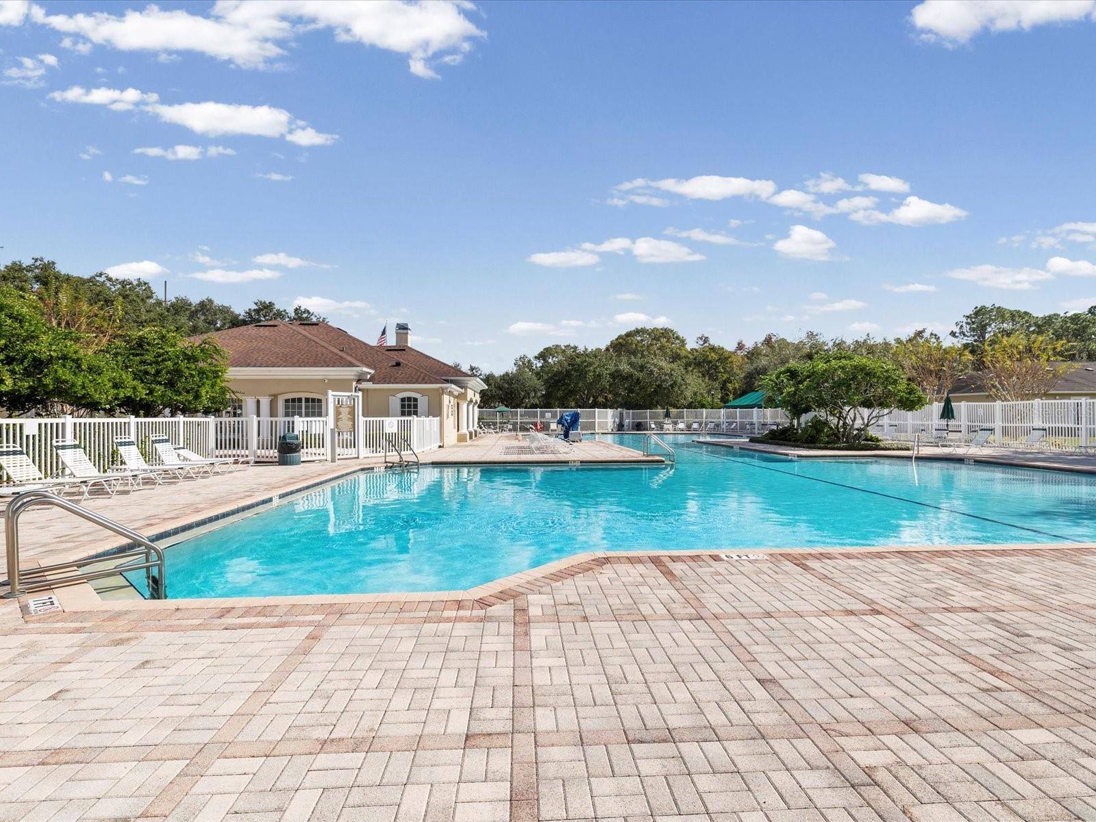 LEXINGTON OAKS VILLAGE 08 09 - Residential