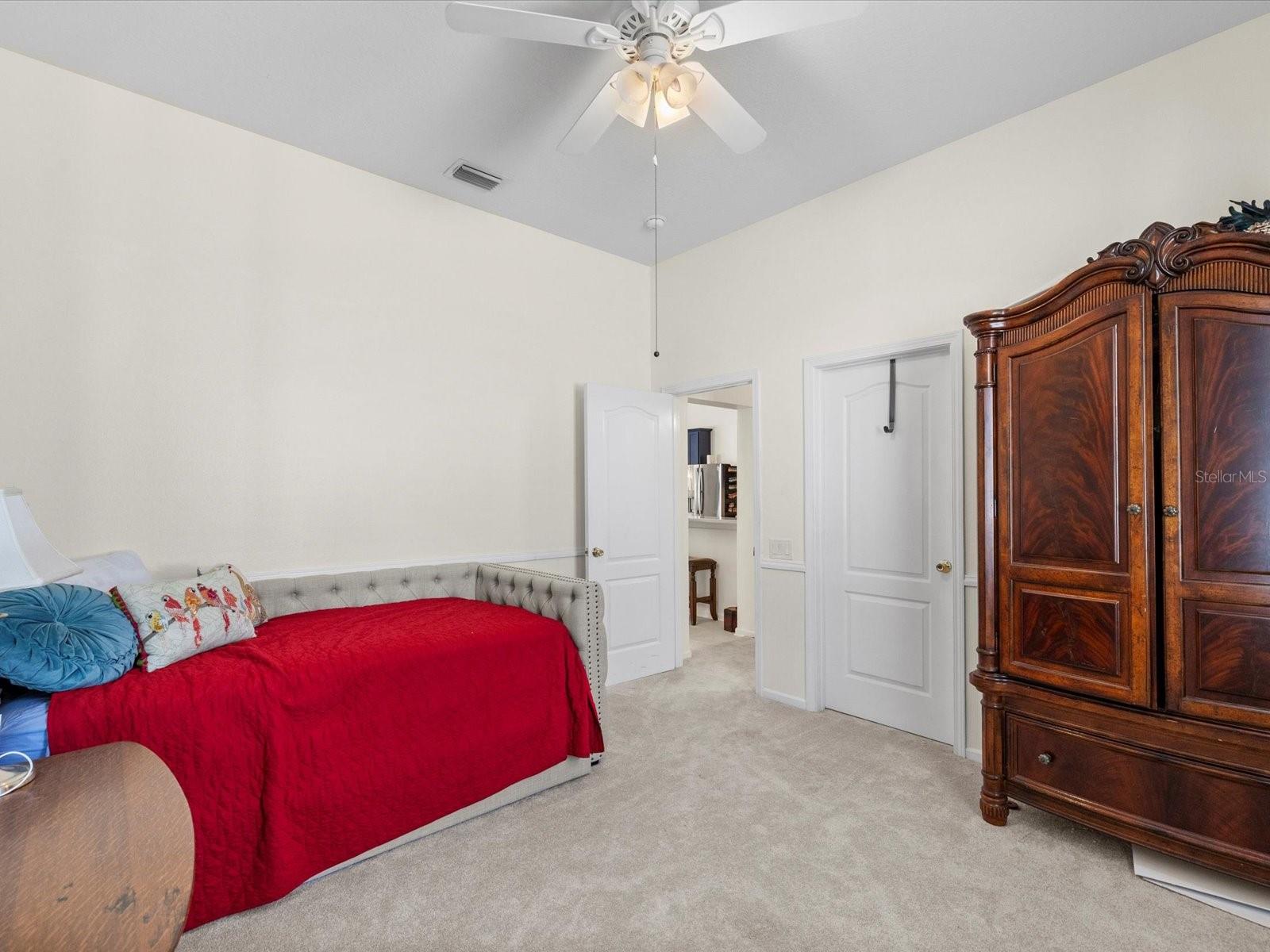 LEXINGTON OAKS VILLAGE 08 09 - Residential