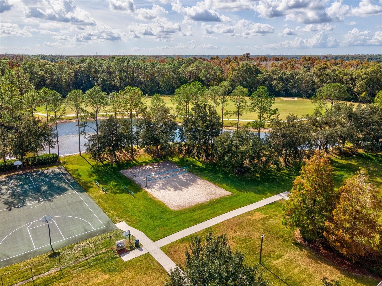 LEXINGTON OAKS VILLAGE 08 09 - Residential