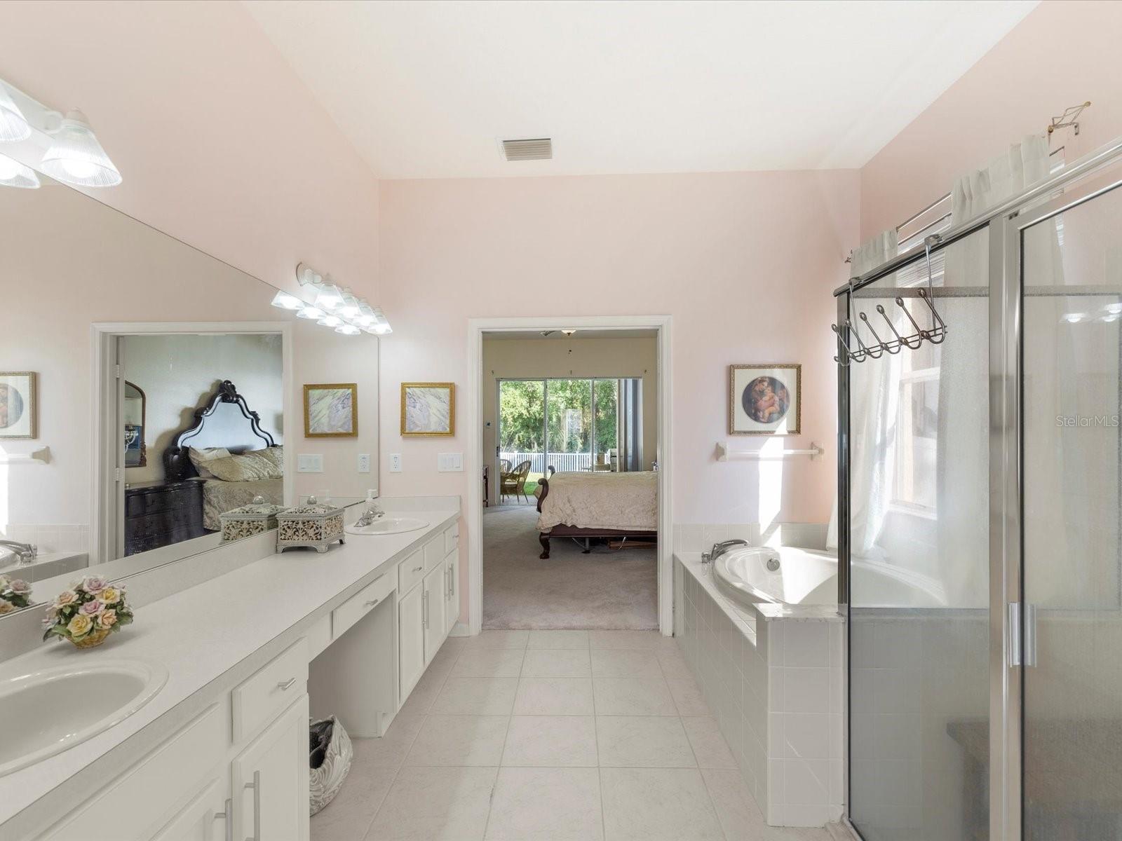 LEXINGTON OAKS VILLAGE 08 09 - Residential